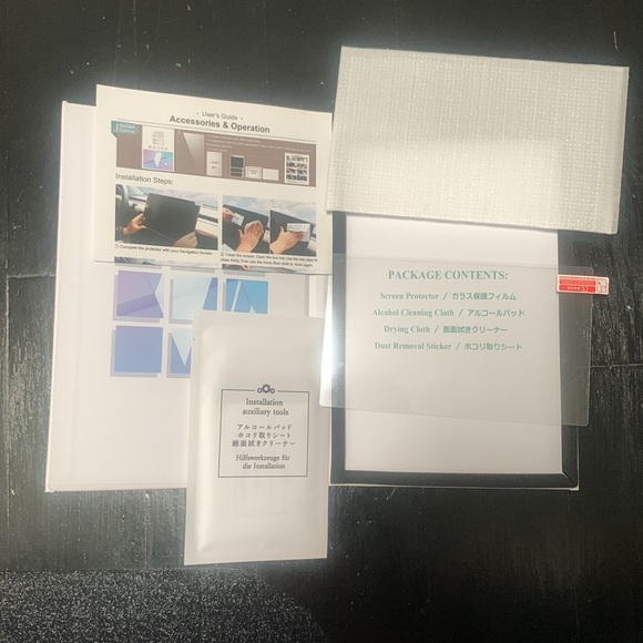 Screen protector - Picture 2 of 3